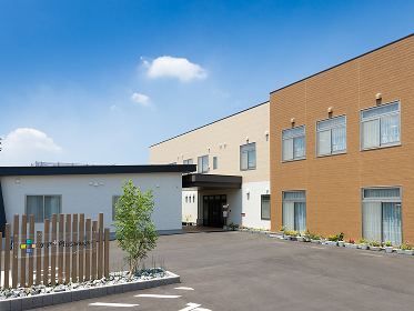 デイサービスとケアプラスおおざいの外観